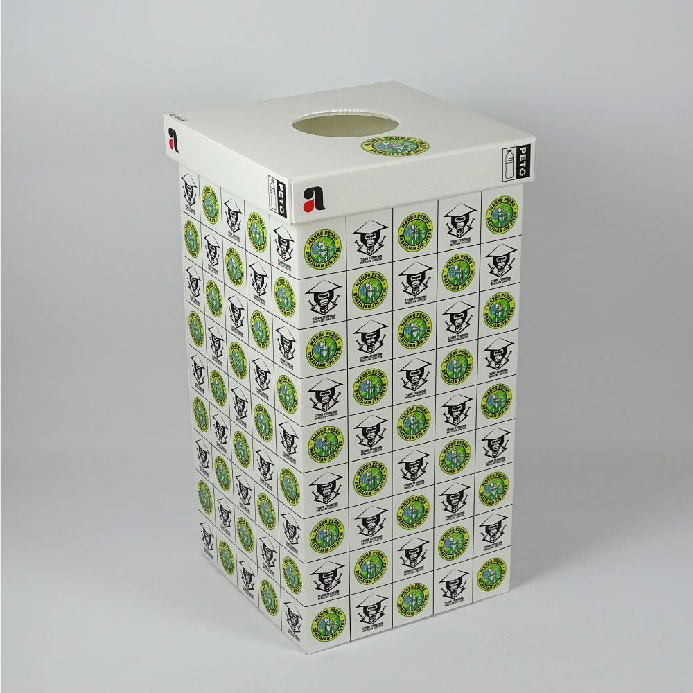 julia-recyclingbox-personalisiert pet box pers