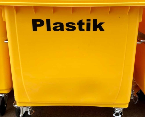 klebebuchstaben-aufkleber-container-plastik Klebebuchstaben aufkleber für container